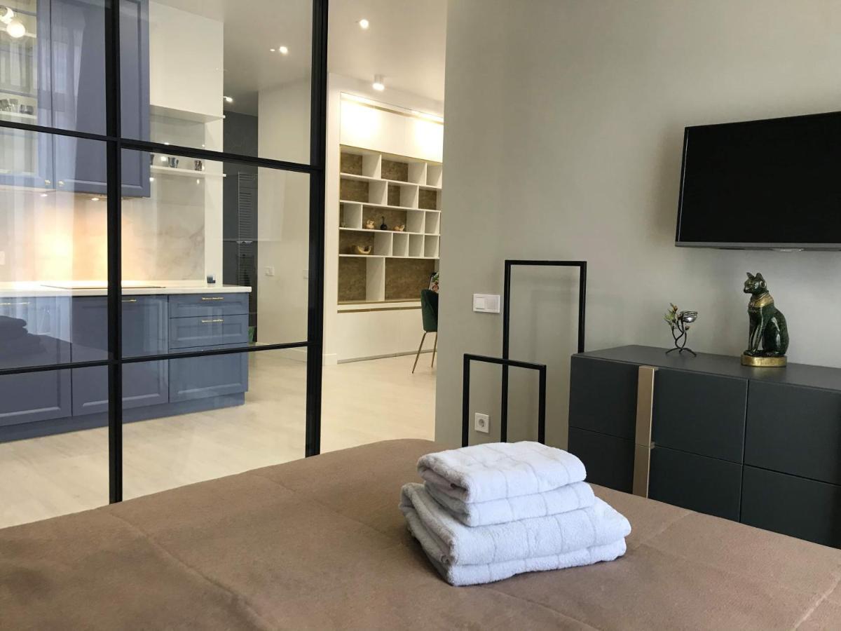 *Luxury Apartment In The City Center* Kijów Zewnętrze zdjęcie